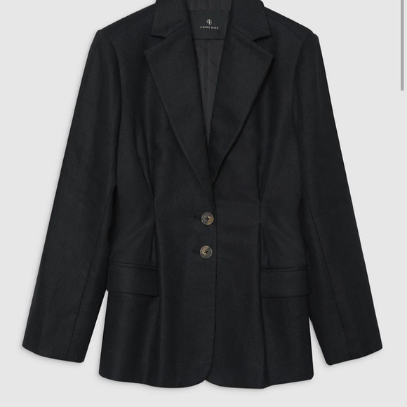 Anine Bing Taya Blazer in Black, 100% linen, lined - Picture 2 of 5